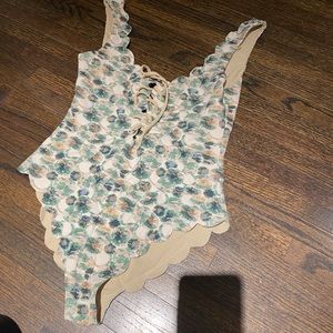 Marysia size large swimsuit. Runs like a medium in my opinion